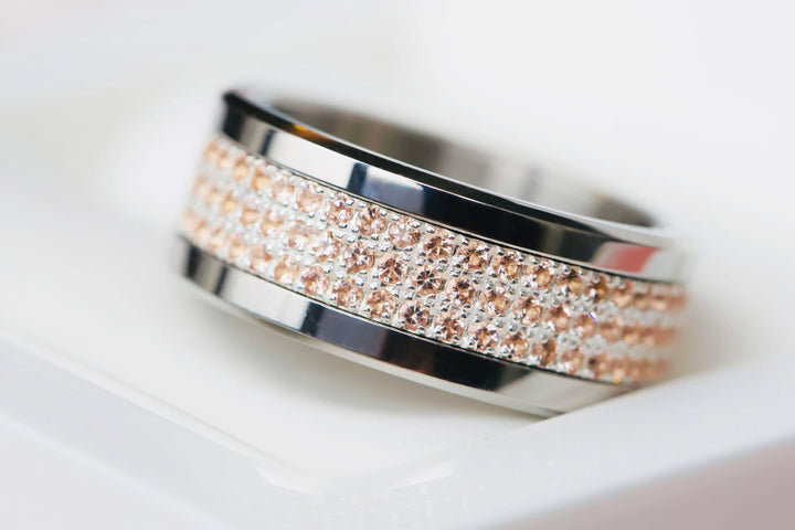 💍 Innenring (2/3 Addon) "Véla Pfirsich" aus 925er Silber mit pfirsichfarbenen Zirkonia Steine besetzt