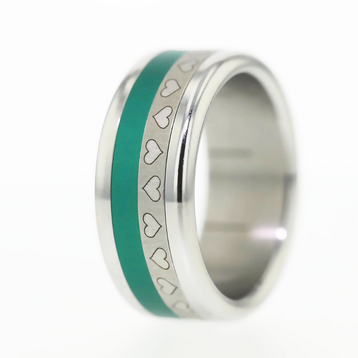 bague lovely coeurs avec couleur interchangeable emeraude