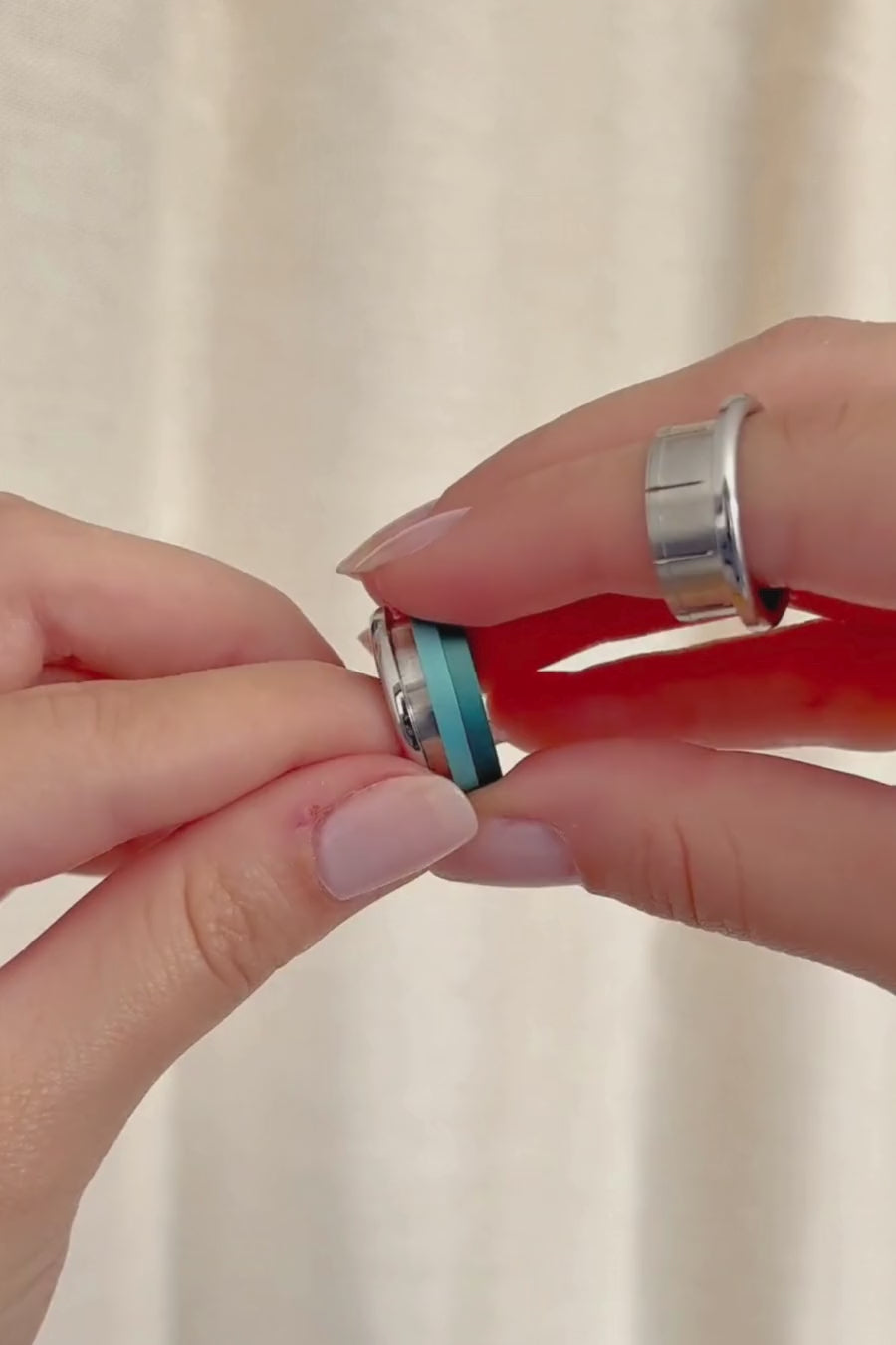 Mood Ring mit 4 auswechselbaren Farben für Frauen und Männer (Modell XS 9mm)