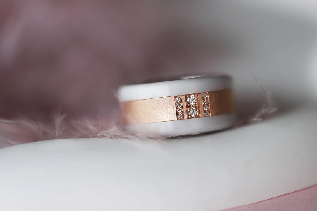 Innenring (2/3 Addon) aus geknittertem 9K Rotgold, Almas Rosa aus der Pink October 2024 Kollektion für auswechselbaren mood Ring