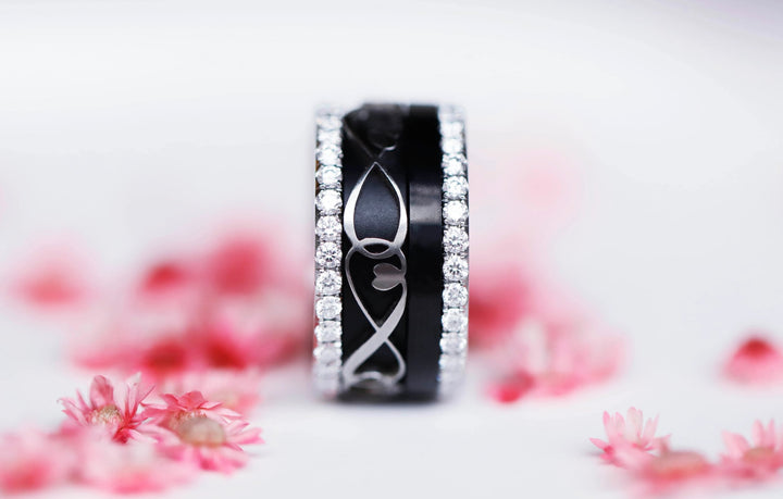♾️ Eternal Love inner ring (2/3 addon) in cut steel, from the Valentine's Day 2025 collection ♾️
