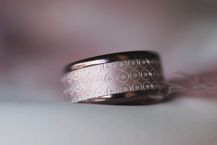 Kate Innenring (Addon) aus Aluminium aus der Pink October 2024 Kollektion für auswechselbaren mood Ring