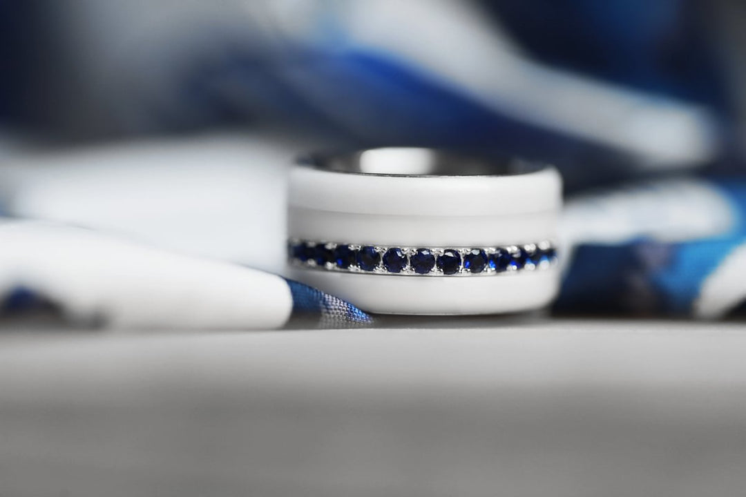 💍 Anneau (addon medium) "Aura Royal" en argent 925 serti de zircons bleus intense