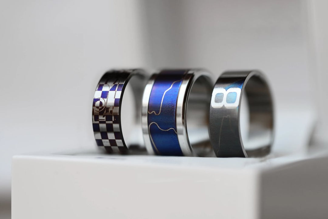 🏆 Ring Set Ausdauer Edition, bestehend aus 3 Innenringen (Addons) aus Titan und einer Fassung aus Edelstahl aus der Sébastien Buemi Kollektion für den auswechselbaren mood Ring