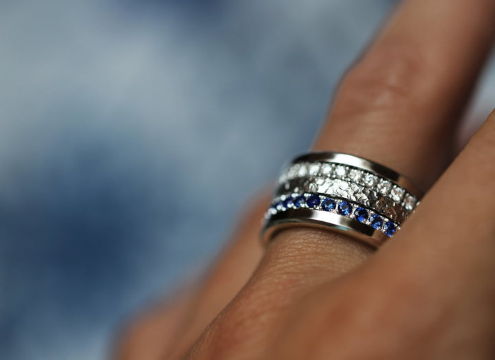 💍 Anneau (addon medium) "Aura Royal" en argent 925 serti de zircons bleus intense