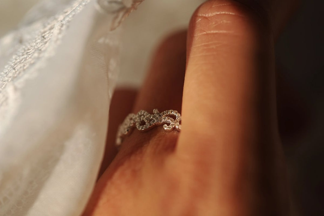 Innenring (2/3 Addon) "Königliche Arabeske" aus Silber vollständig mit mit Zirkonia Steine besetz, für den auswechselbaren mood Ring