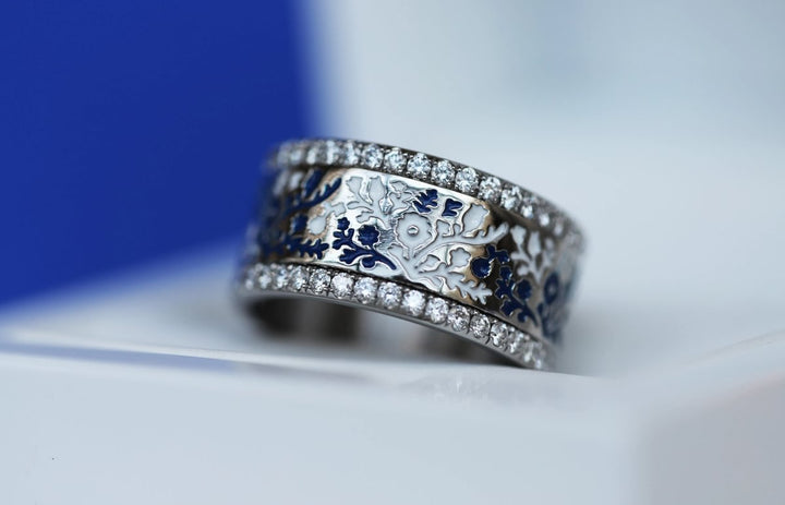 Inner ring (addon) in 925 silver "Hongria" polished finish with white and blue enamel coating for interchangeable mood ring