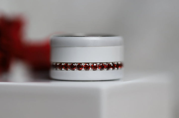 💍 Inner ring (medium addon) "Aura Poppy" in 925 silver set with red zircons