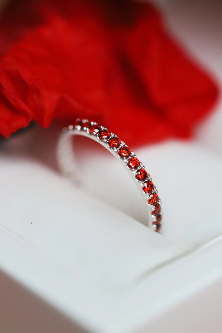 💍 Inner ring (medium addon) "Aura Poppy" in 925 silver set with red zircons
