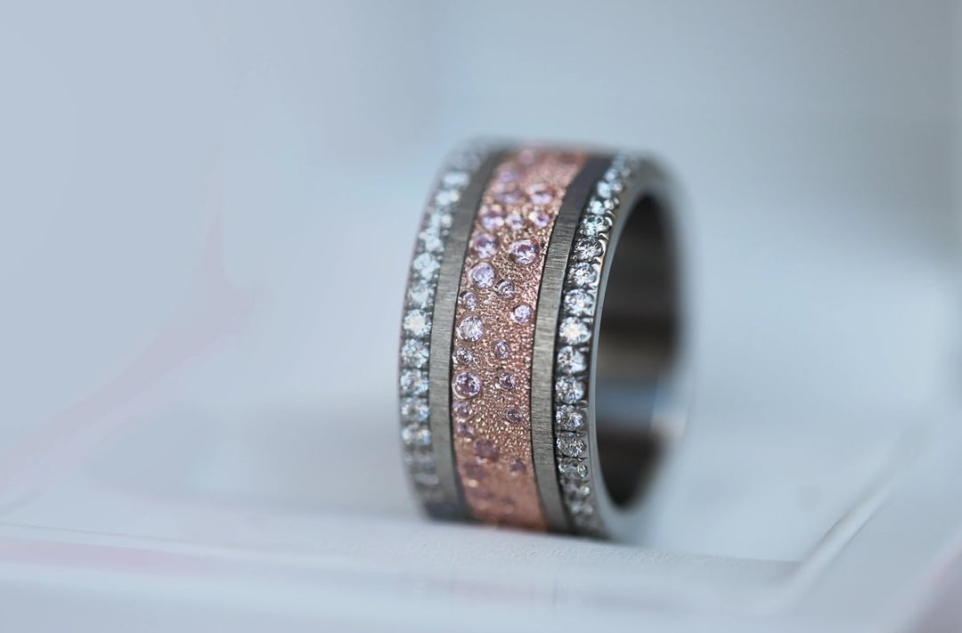 Anneau (deux tiers) "Willow Pink" en argent glitter serti de zircons roses pour bague mood interchangeable