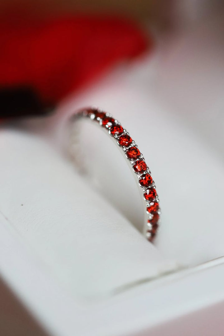 💍 Inner ring (medium addon) "Aura Poppy" in 925 silver set with red zircons