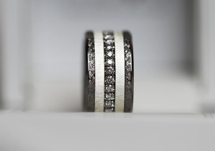 Base "Lady" in steel for interchangeable mood ring– Exclusive edition 2025