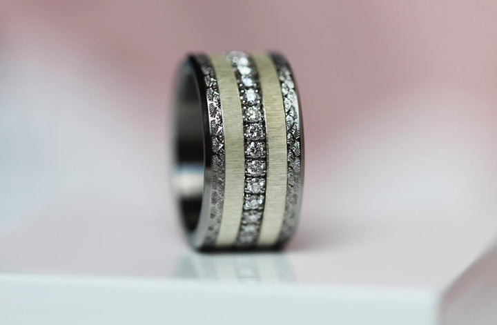 Base "Lady" in steel for interchangeable mood ring– Exclusive edition 2025