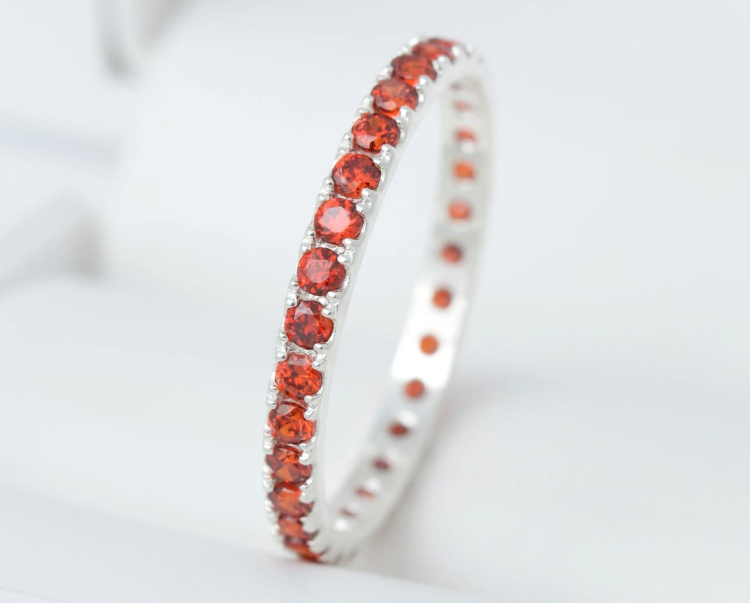 💍 Inner ring (medium addon) "Aura Poppy" in 925 silver set with red zircons