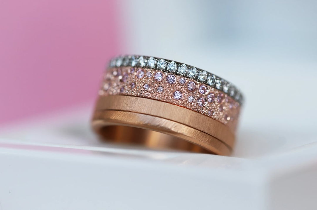 Anneau (deux tiers) "Willow Pink" en argent glitter serti de zircons roses pour bague mood interchangeable