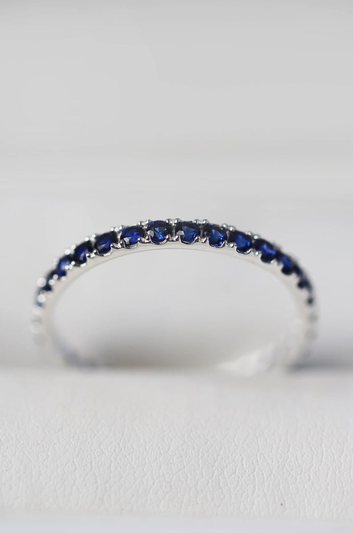💍 Anneau (addon medium) "Aura Royal" en argent 925 serti de zircons bleus intense