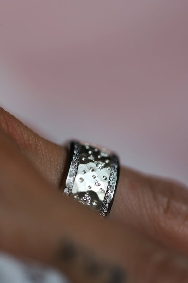 Base "Lady" in steel for interchangeable mood ring– Exclusive edition 2025