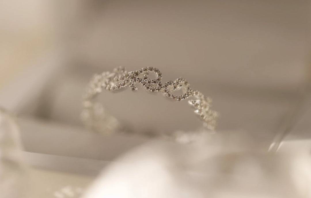 Innenring (2/3 Addon) "Königliche Arabeske" aus Silber vollständig mit mit Zirkonia Steine besetz, für den auswechselbaren mood Ring