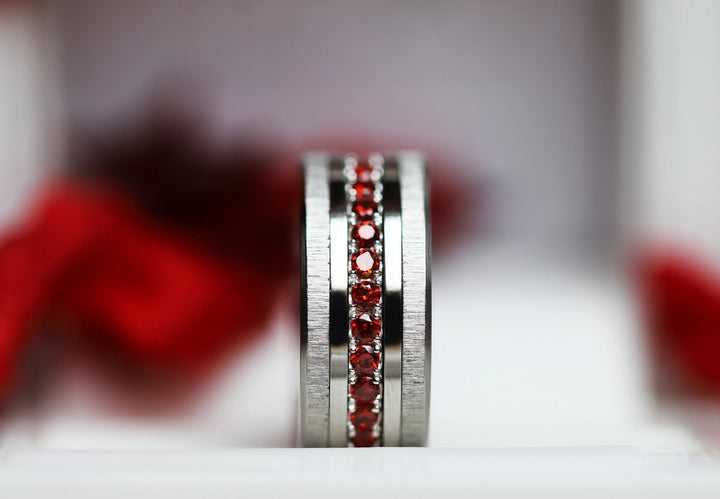 💍 Inner ring (medium addon) "Aura Poppy" in 925 silver set with red zircons