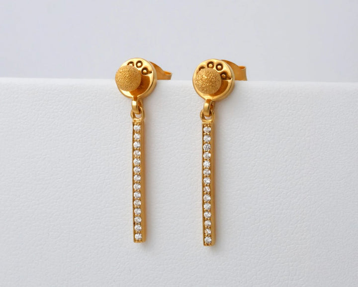 "Clip & Drop Authentic Aura gold" mood in 925 golden silver set with zircons (Interchangeable earrings)