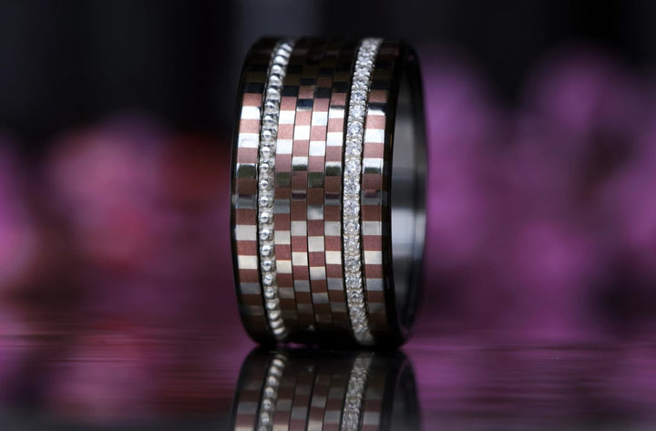 August set 2025: Twist