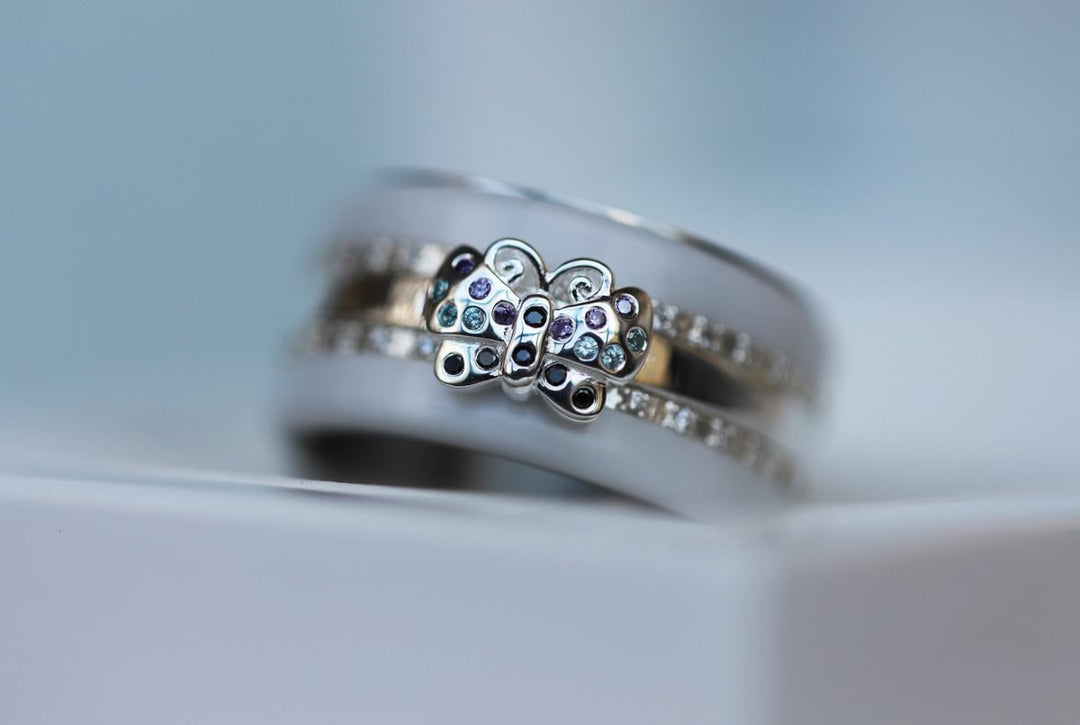 Autumn butterfly 🦋  Medium addon 3D center in 925 glitter silver with zircons for interchangeable mood ring