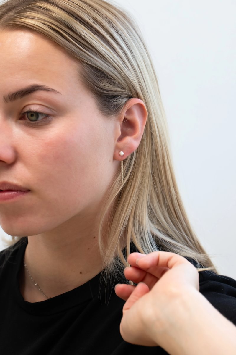 "Drop Authentische Aura" mood aus 925er Silber mit Zirkonia Steine besetzt (Ohrschmuck)
