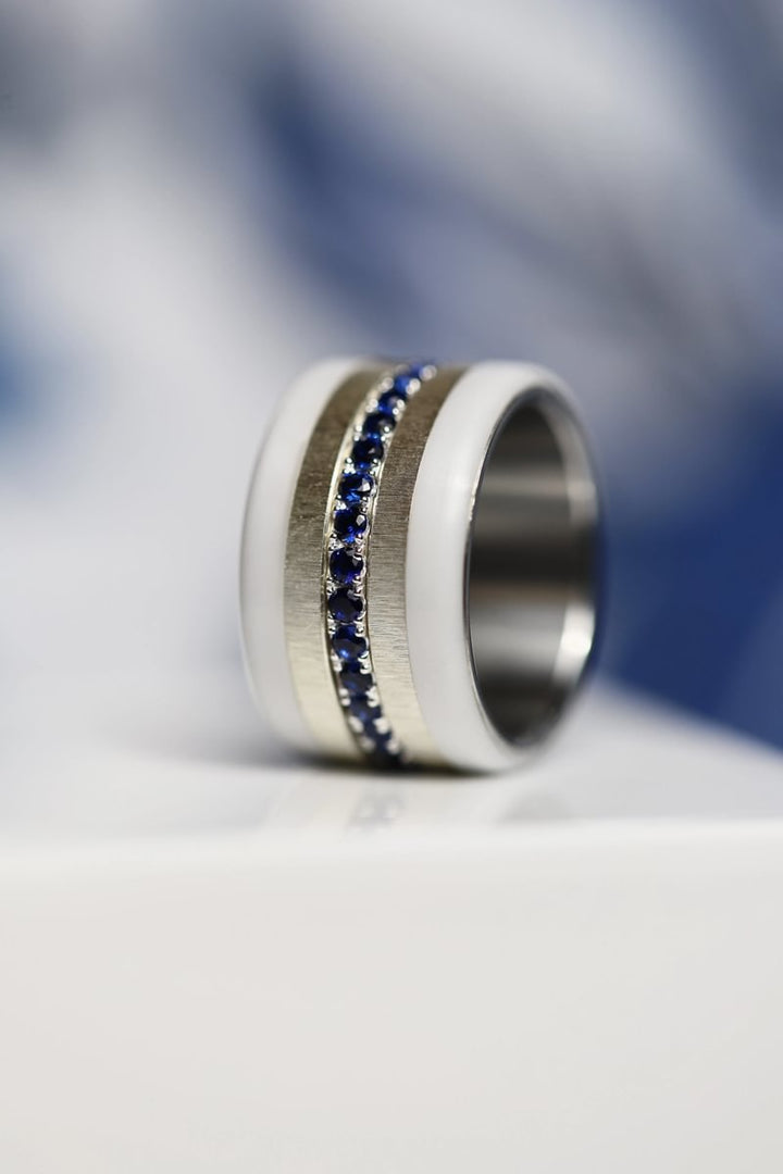 💍 Anneau (addon medium) "Aura Royal" en argent 925 serti de zircons bleus intense