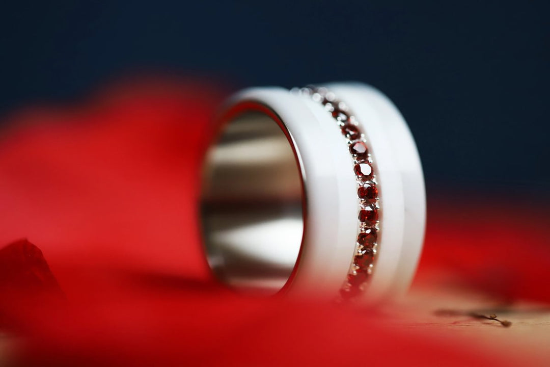 💍 Inner ring (medium addon) "Aura Poppy" in 925 silver set with red zircons