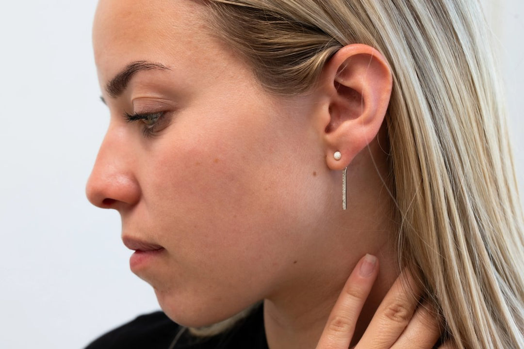 "Drop Authentische Aura" mood aus 925er Silber mit Zirkonia Steine besetzt (Ohrschmuck)