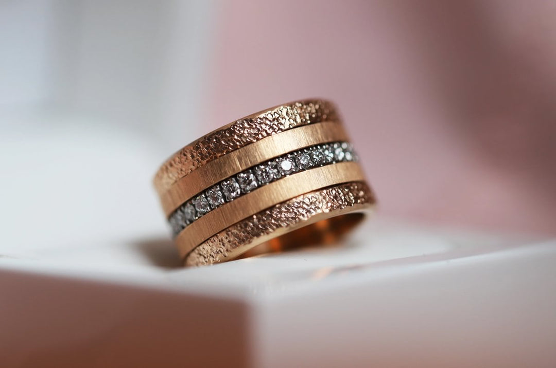 Base large "Rock" en acier rose gold inoxydable pour bague mood interchangeable, Edition collector numérotée de 1 à 100
