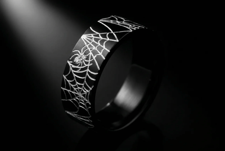 🕷️ Anneau (addon) « Aranea » en aluminium noir serti de diamants
