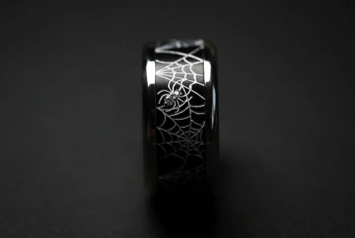 🕷️ Anneau (addon) « Aranea » en aluminium noir serti de diamants