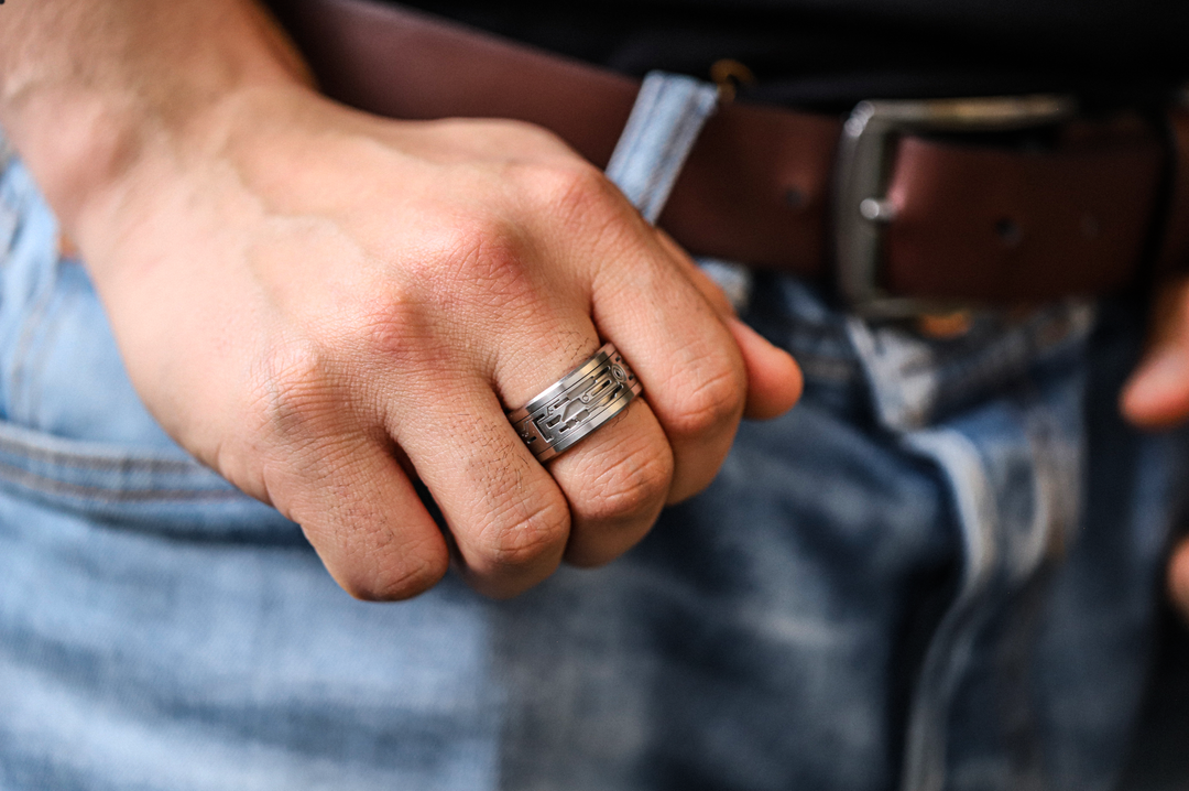 🦾    Coffret Style et Puissance au Masculin 🩶 Bague mood avec deux anneaux en acier 3d