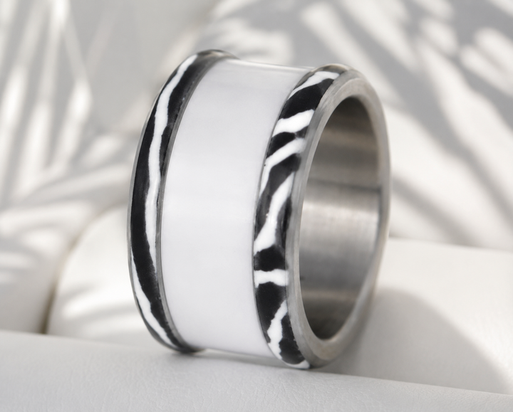 Base large "Base éclat zébré 🦓" en acier carrée pour bague mood interchangeable