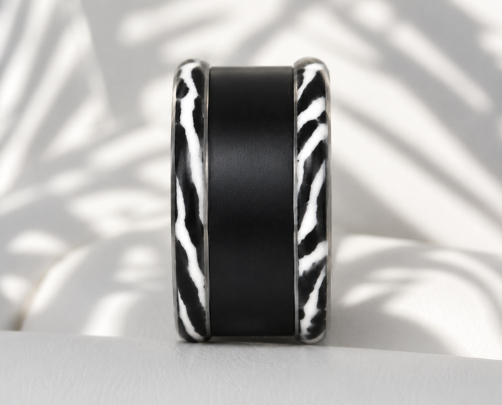 Base large "Base éclat zébré 🦓" en acier carrée pour bague mood interchangeable