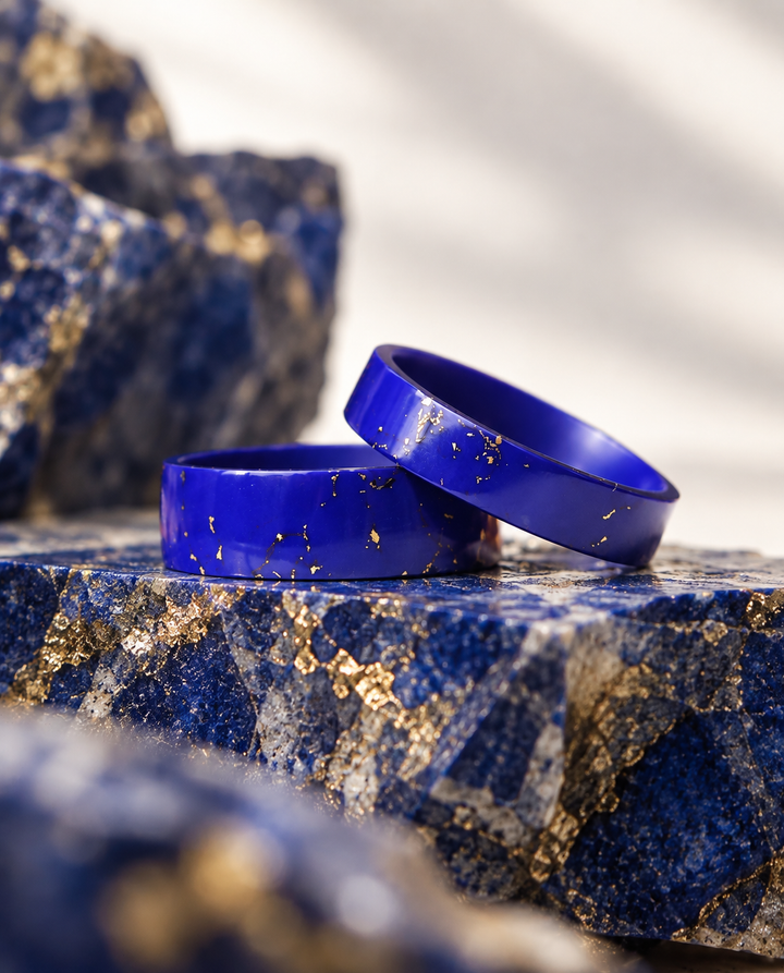💙 Bleu des Dieux — anneau (deux tiers) taillé dans le lapis-lazuli