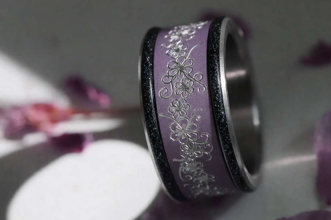 Voile Céleste 🖤  Base small (11mm) en acier avec un revêtement en émail noir - paillettes