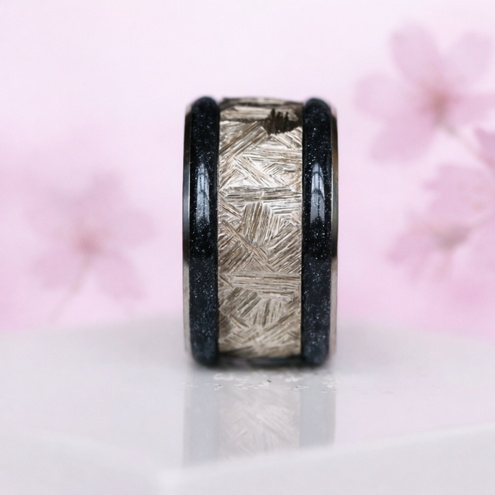 Voile Céleste 🖤  Base large (13mm) en acier avec un revêtement en émail noir - paillettes