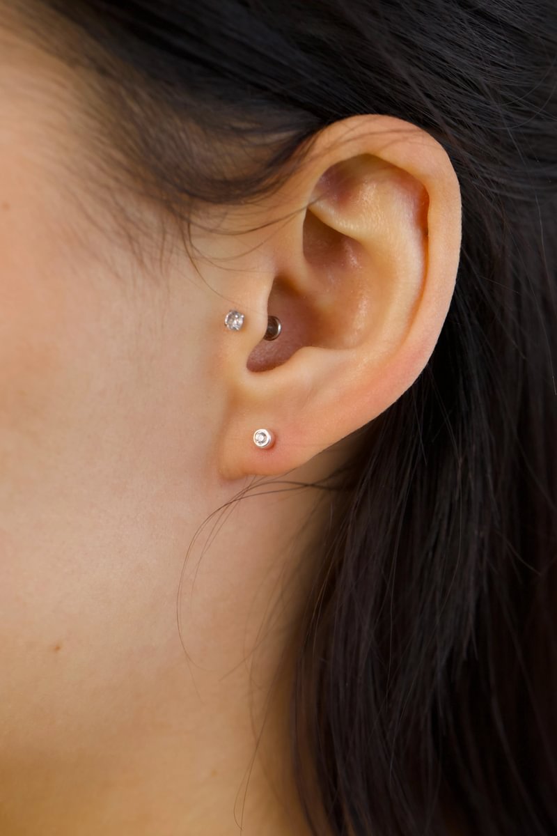 "Clip Aura" mood en argent 925 serti d'un zircon blanc (Bijou d’oreille)