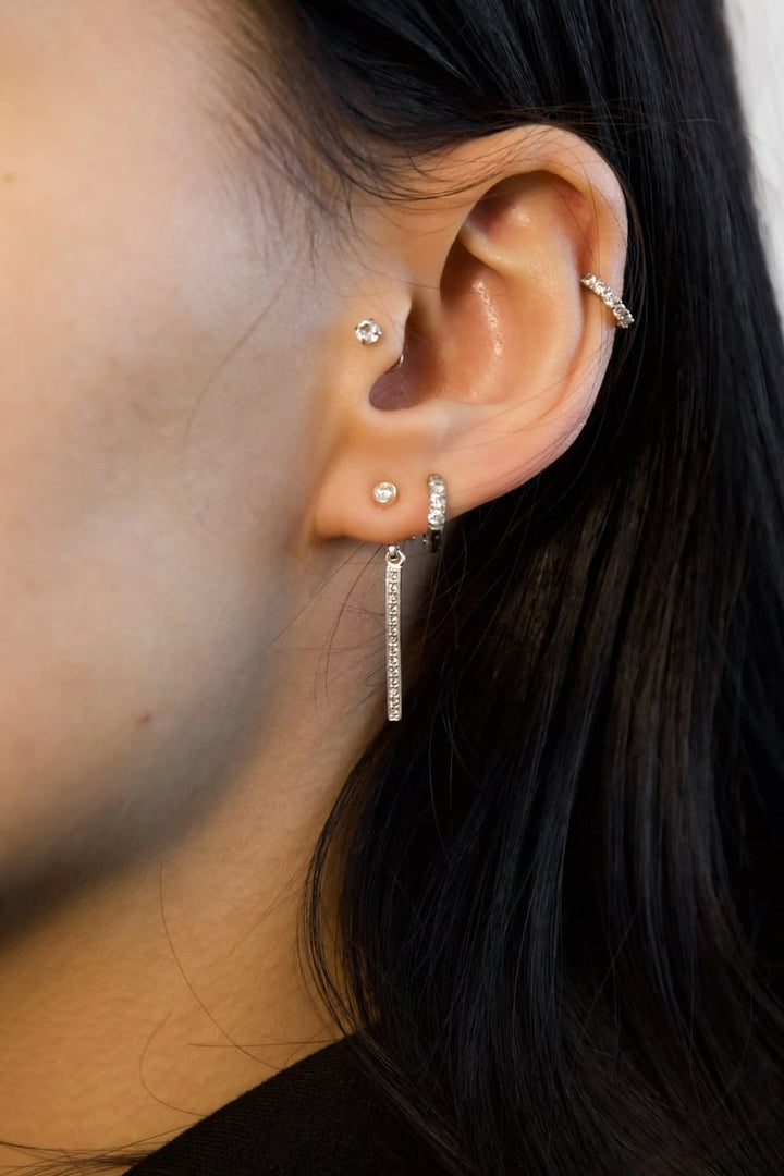 Drop „Frostige Aura“ Ohrhänger aus 925er Silber mit grauen Zirkonia Steinen für mood Ohrringe