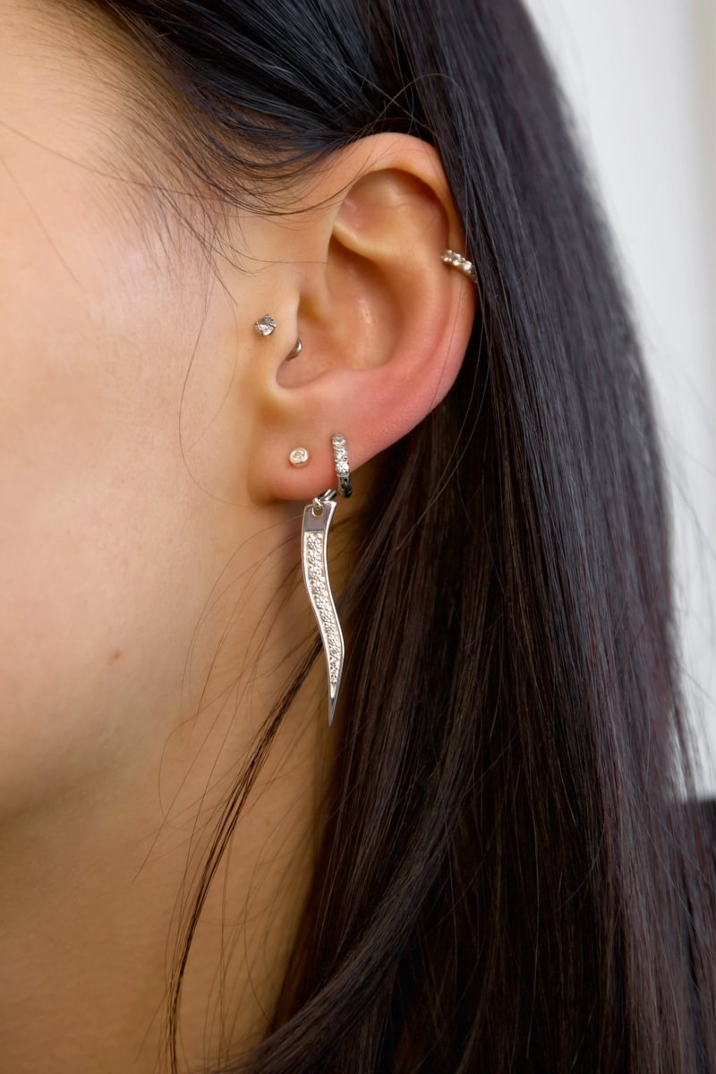 "Clip Aura" mood en argent 925 serti d'un zircon blanc (Bijou d’oreille)