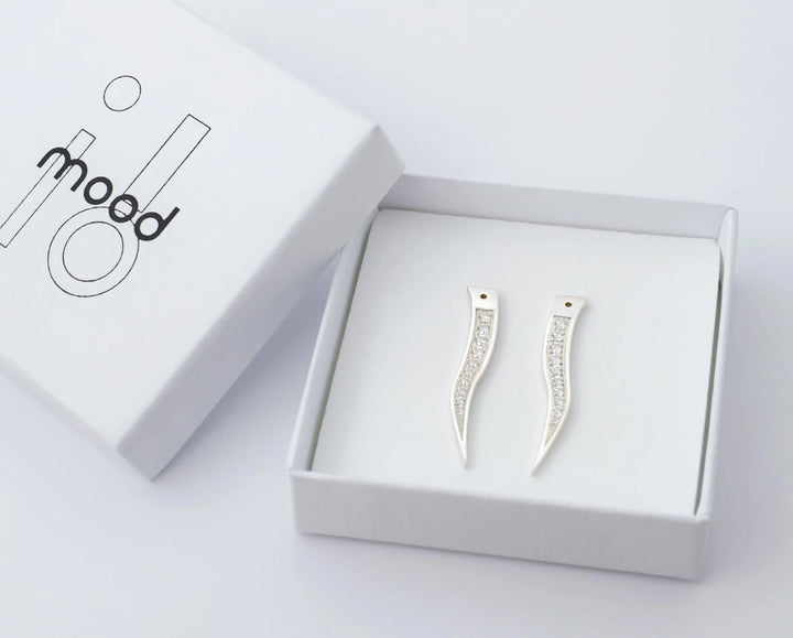 Drop "Naga" mood en argent 925 serti de diamants (Bijou d’oreille)