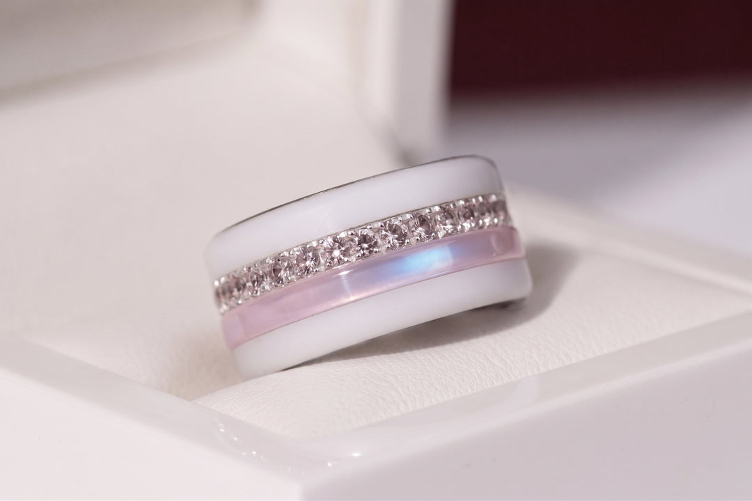 🌸 Nuage Rose — anneau (medium) taillé dans la pierre opalescente