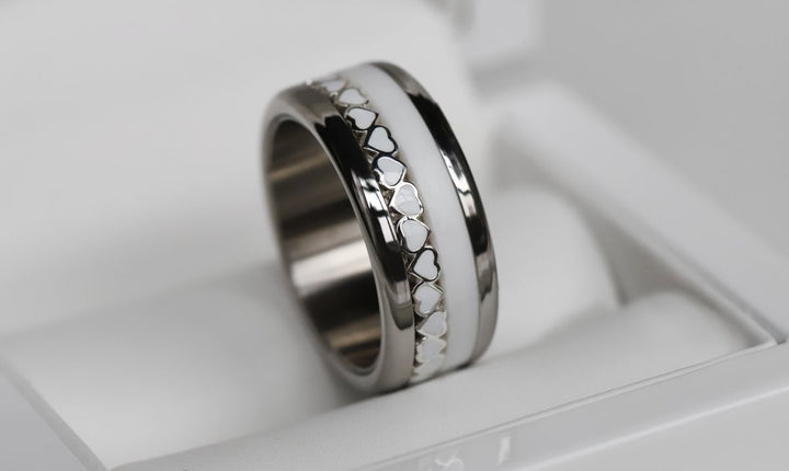 Interchangeable mood ring "Snowy hearts"  in 925 silver with zirconia and interchangeable color