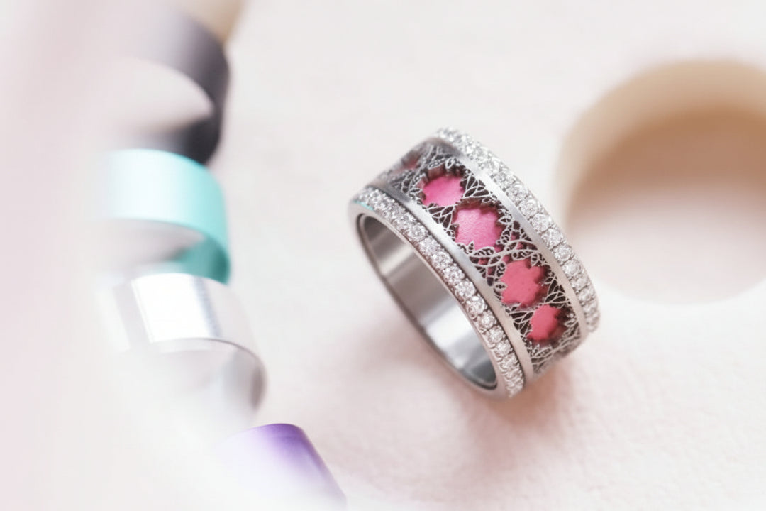 Anneau (addon) en acier découpé, Stéphanie