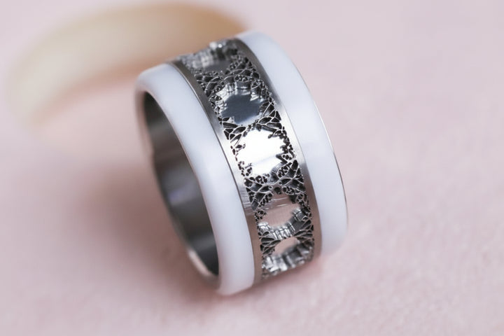 Anneau (addon) en acier découpé, Stéphanie