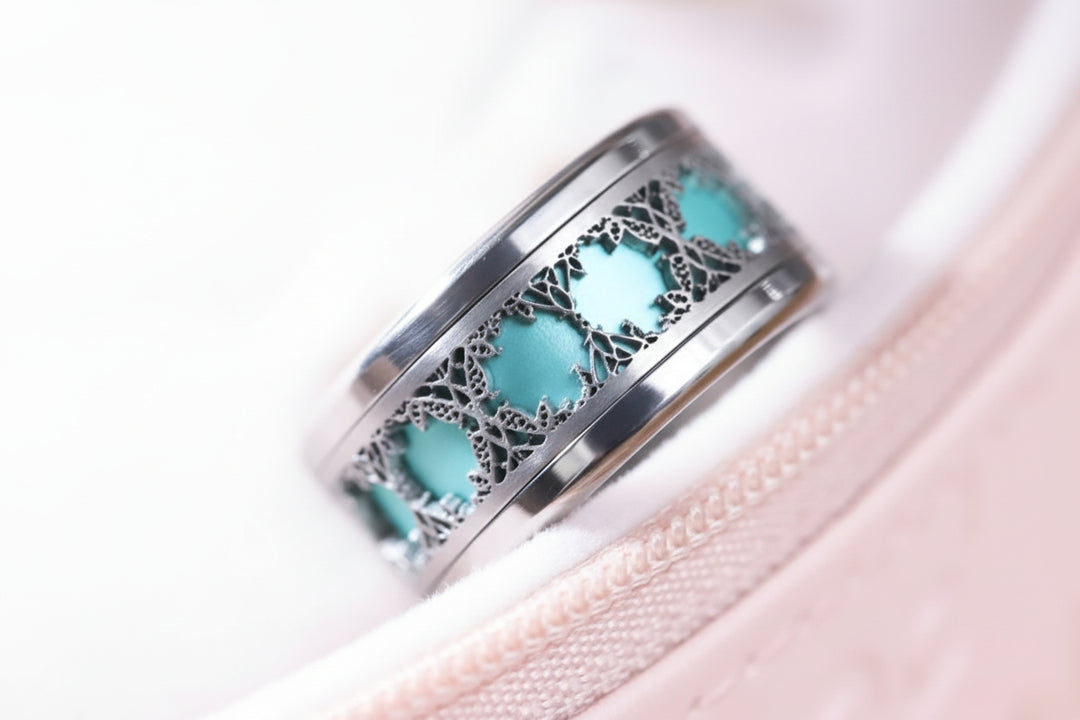 Anneau (addon) en acier découpé, Stéphanie