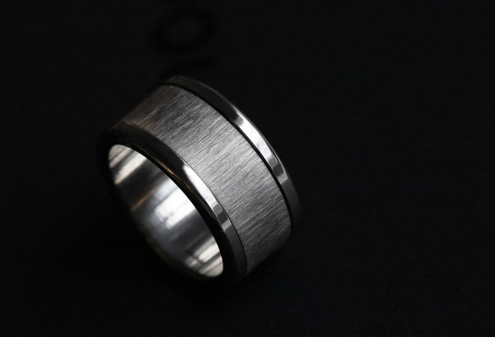 Inner ring (addon) in anthracite wrinkled steel for interchangeable mood ring