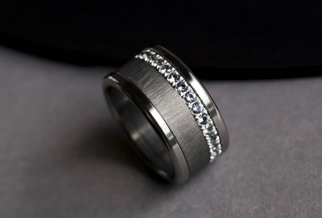 Innenring (2/3 Addon) aus anthrazitfarbenem geknittertem Edelstahl für den auswechselbaren moor Ringe